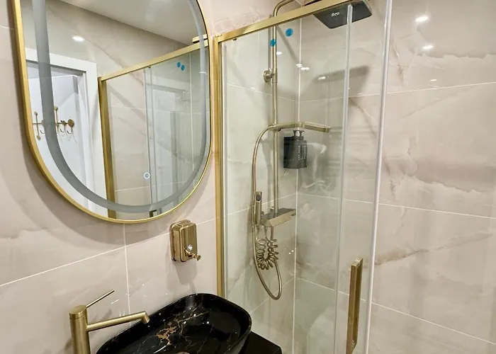Πανσιόν Little Downtown 3*