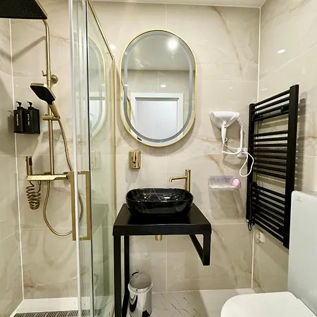 Little Downtown 3*