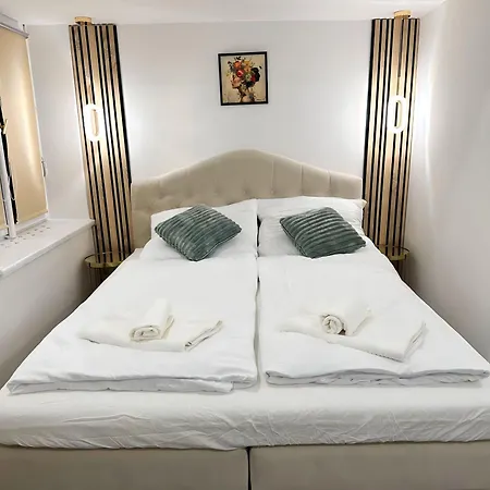 Little Downtown 3*
